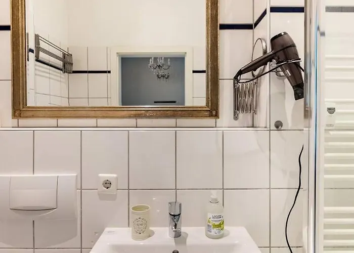 アパート An Der Therme