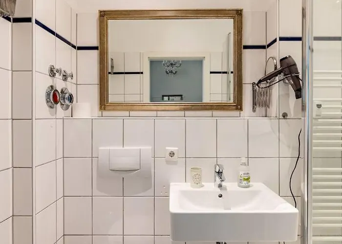 アパート An Der Therme